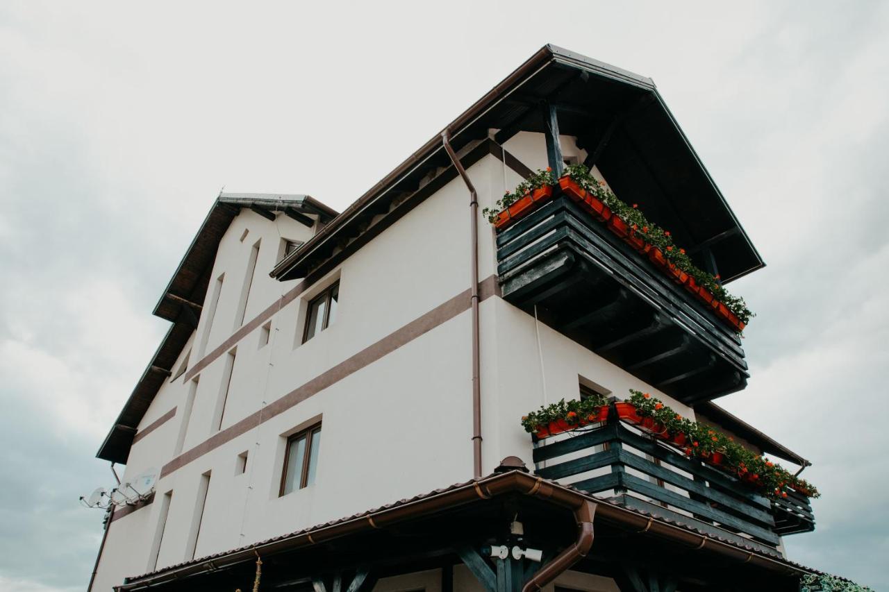 Popasul Transilvania Piatra Fantanele Zewnętrze zdjęcie